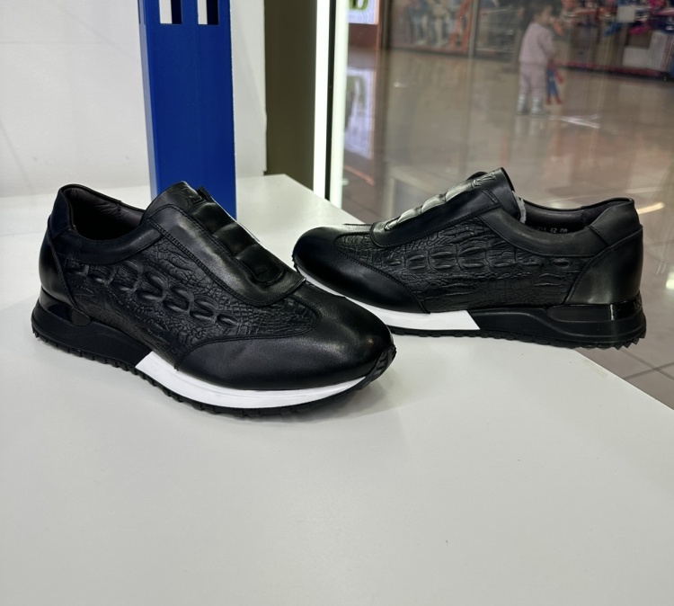 Мужская обувь в Алматы